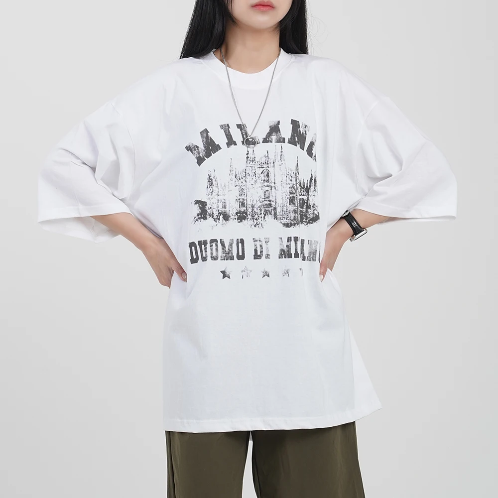 kf-A200161d3bb574e609106ca7b2a5206be4 여성 빅사이즈 캐쥬얼 여름 커플 오버핏 레터링 캐릭터 박스 롱 반팔 티셔츠 밀라노 - 이미지 1