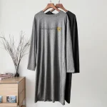 스타일아유 1+1(2종세트) 여성 빅사이즈(66~99) 루즈핏 긴팔 레터링 롱원피스 롱티 심플 캐주얼 홈웨어 OP1556 - 이미지 2