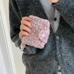 겨울 INS 패션 레오파드 프린트 플러시 스냅 지갑 카드 가방 귀여운 일본 소녀 펜던트 동전 지갑 잔돈 보관 가방 - 이미지 4