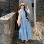 스타일아유 여성 체크 패턴 롱 A라인 슬리브리스 드레스 루즈핏 여름 나시원피스 휴양지룩 OP2290