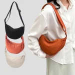 여성용 미니 크로스백 방수 슬링백 남성용 만두백 여행 학생용 핸드폰 보조 가방 여성 반달 남성 여행용 가방 - 이미지 4