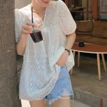 여성용 할로우 아웃 퍼프 슬리브 블라우스, 올매치 원피스 레이스, V넥, 얇은 여름 루즈 패션, 솔리드 심플 캐주얼 여성 - 이미지 6