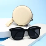 선글라스 휴대용 접이식 가벼운 자외선차단 선글라스，편광 선글라스 접이식 선글라스 남녀 공용 UV400 보호 아웃도어 운전 낚시 라이딩 - 이미지 2