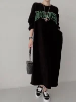 플러스 사이즈 여성용 한국 스타일 코듀로이 레터 프린트 롱 드레스 루즈핏 캐주얼 가을 패션 300파운드 드레스